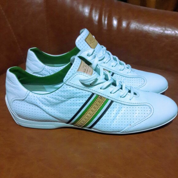 LOUIS VUITTON WHITE PERFORATED LEATHER BASTIA SNEAKERS - Picture 6 of 7